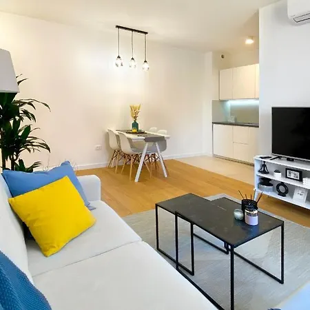 Διαμέρισμα Riverfront Fortress